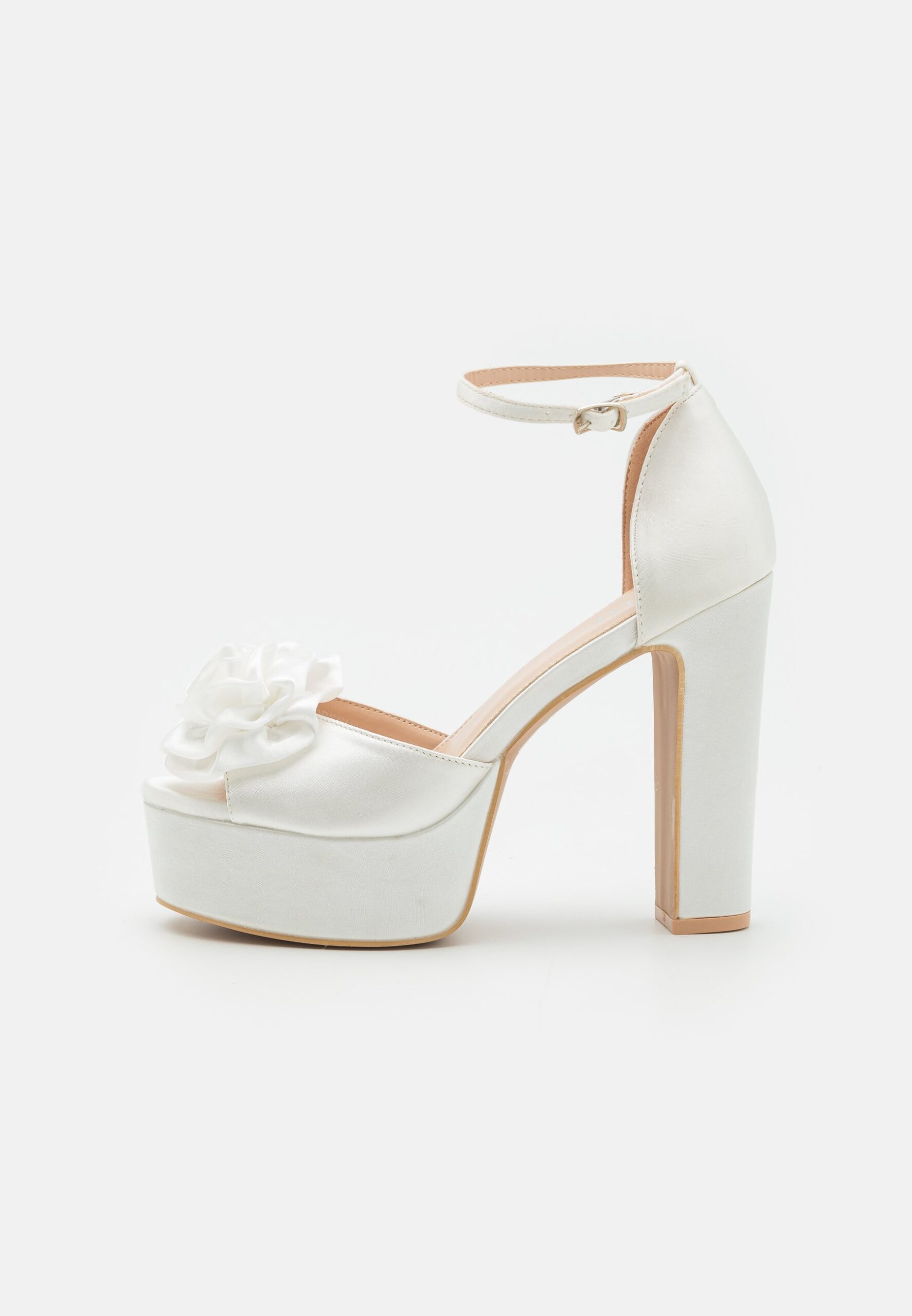 scarpe-da-sposa-386wai-1.jpg